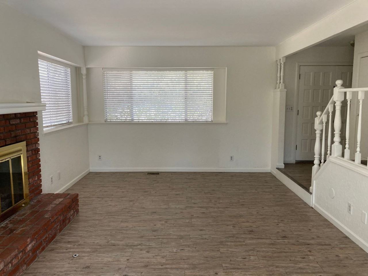 28097 Geneva Ln - Photo 5 of 50