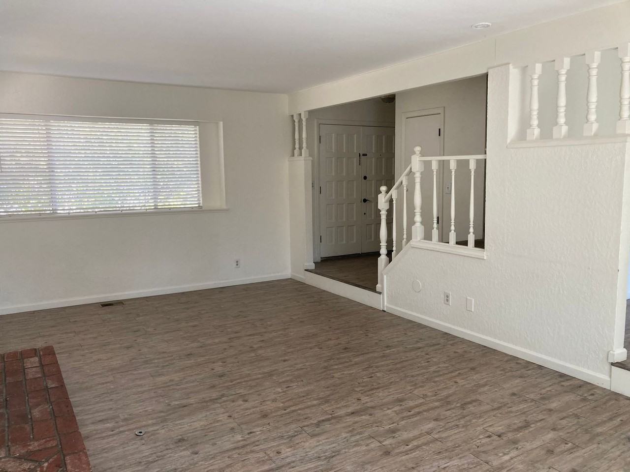 28097 Geneva Ln - Photo 6 of 50