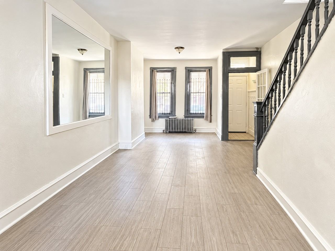 3218 Potter St - Photo 2 of 14