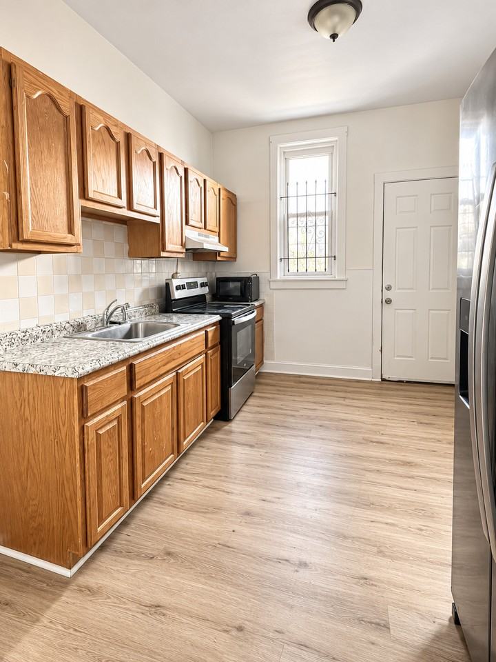 3218 Potter St - Photo 6 of 14