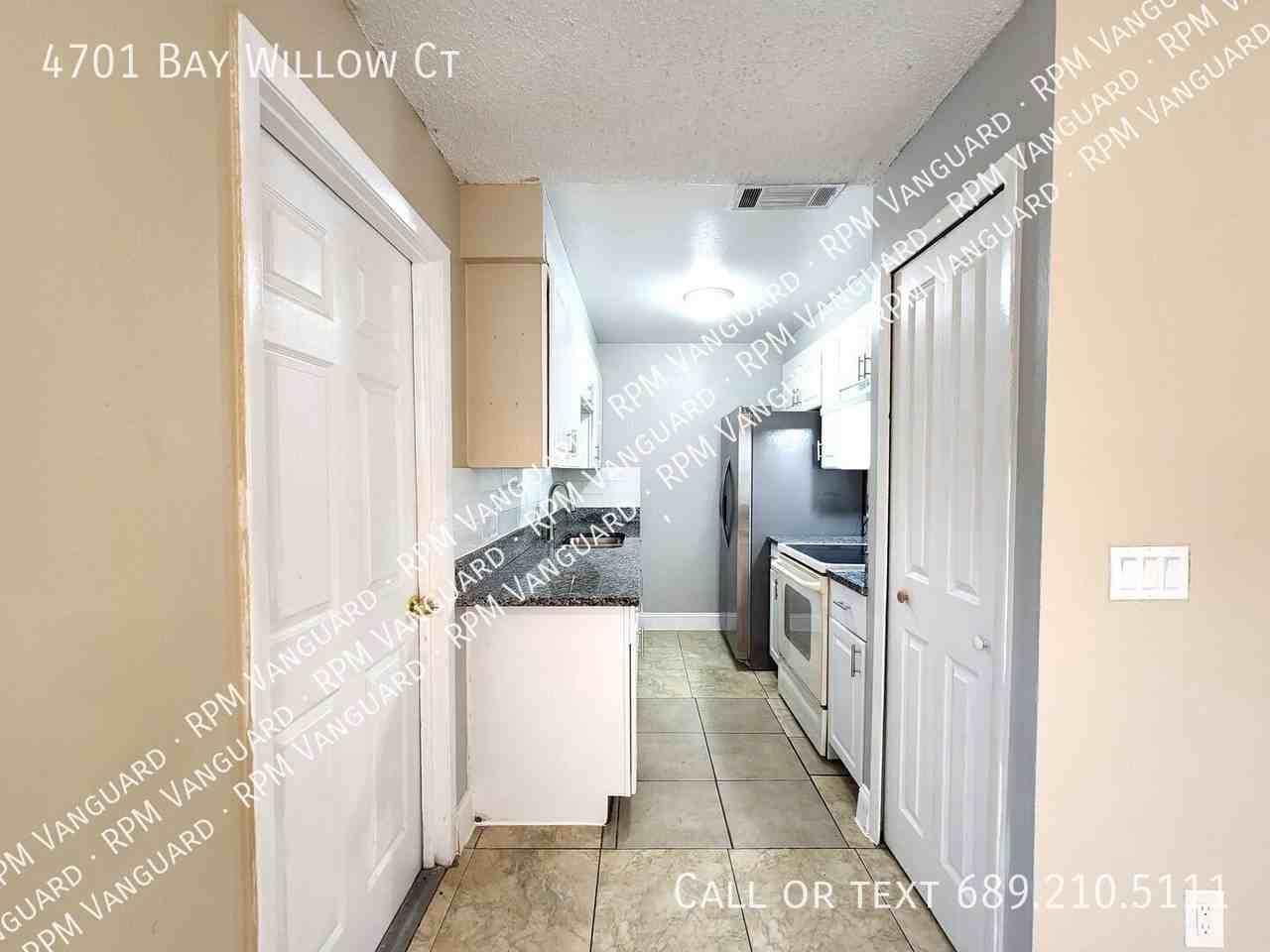4701 Bay Willow Ct - Photo 4 of 11