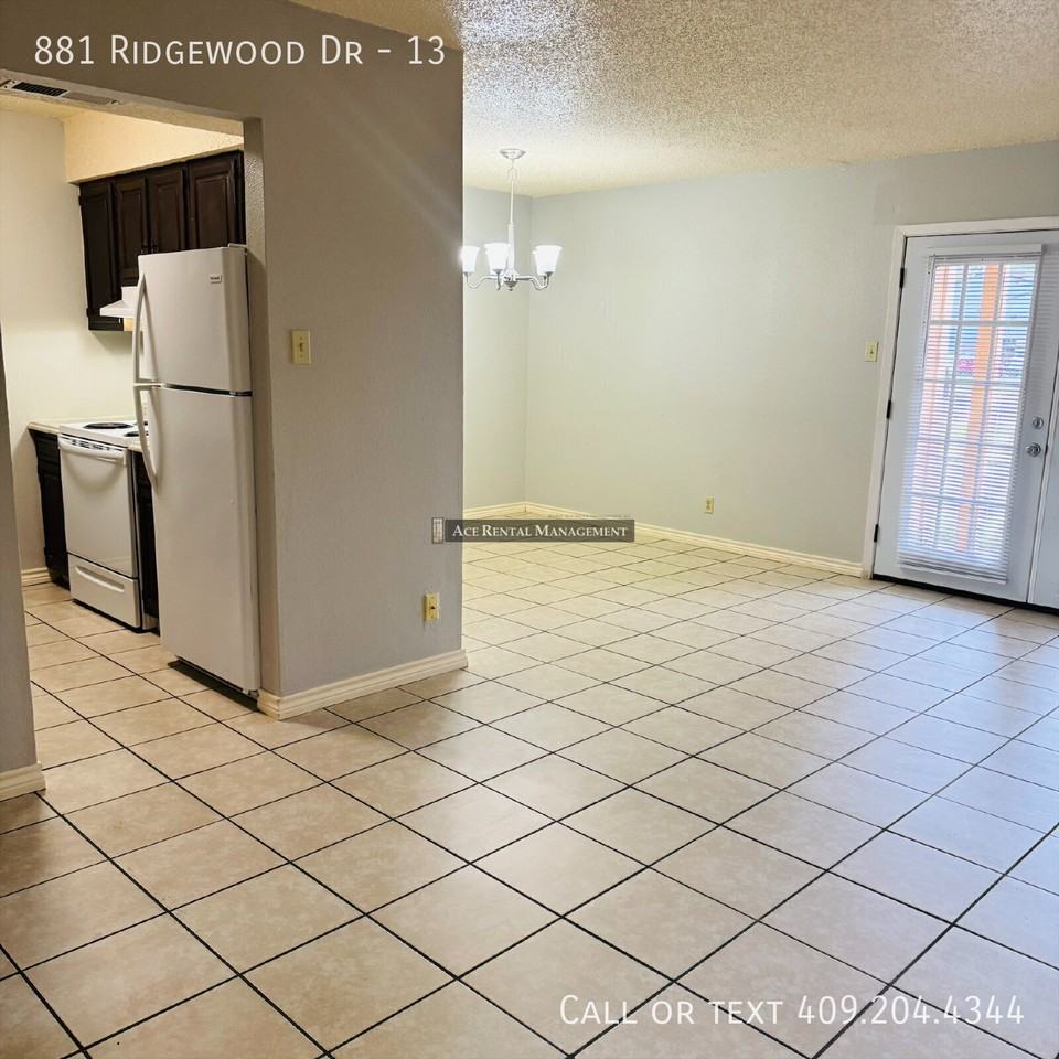 881 Ridgewood Dr #13 - Photo 6 of 7