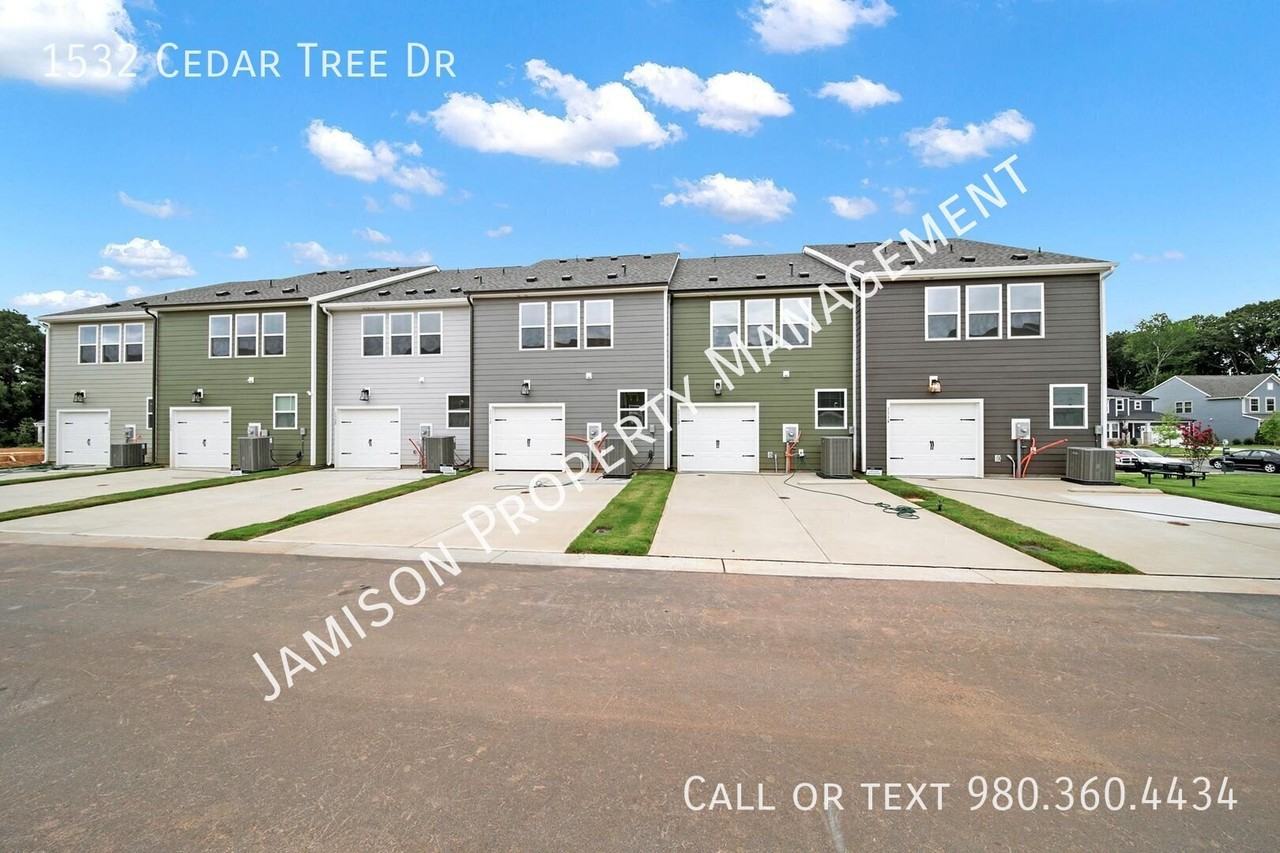 1532 Cedar Tree Dr - Photo 3 of 25