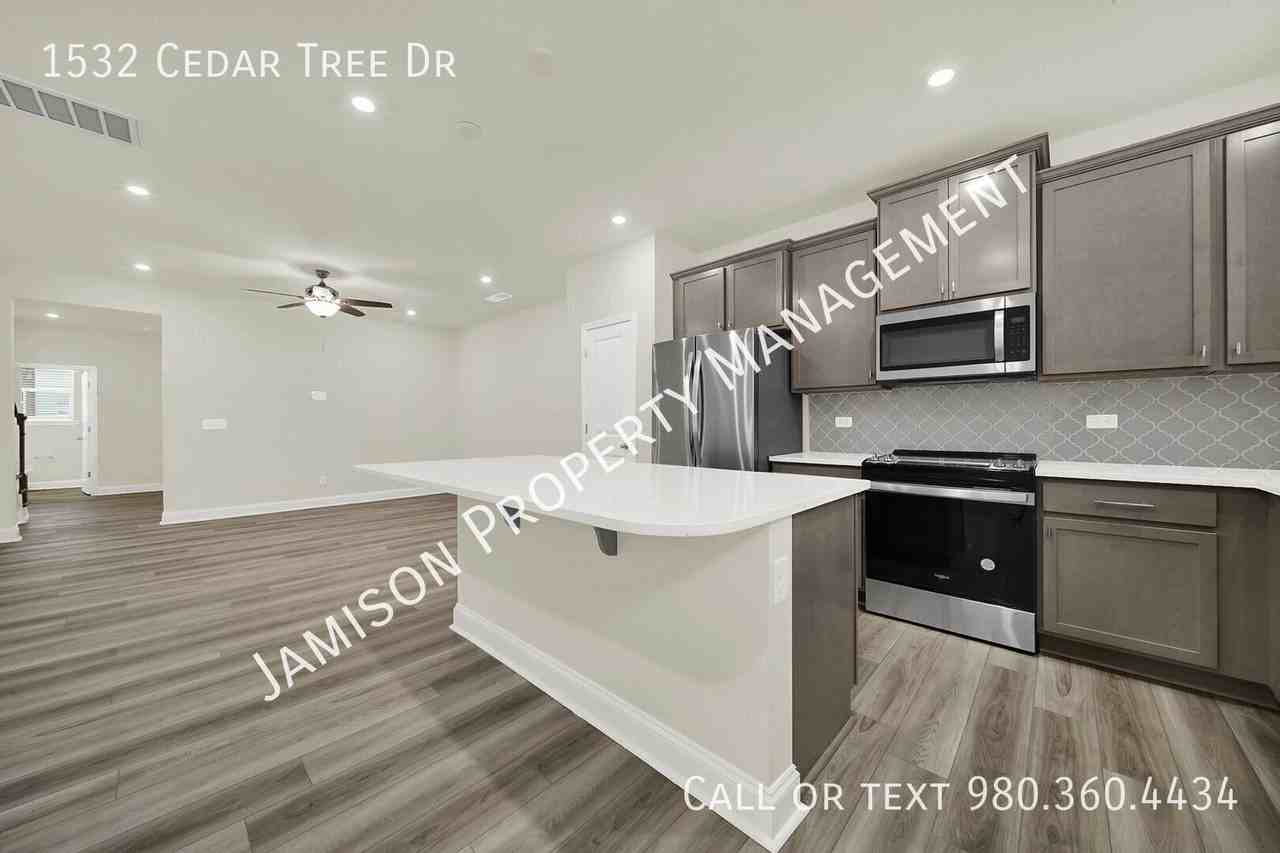 1532 Cedar Tree Dr - Photo 6 of 25