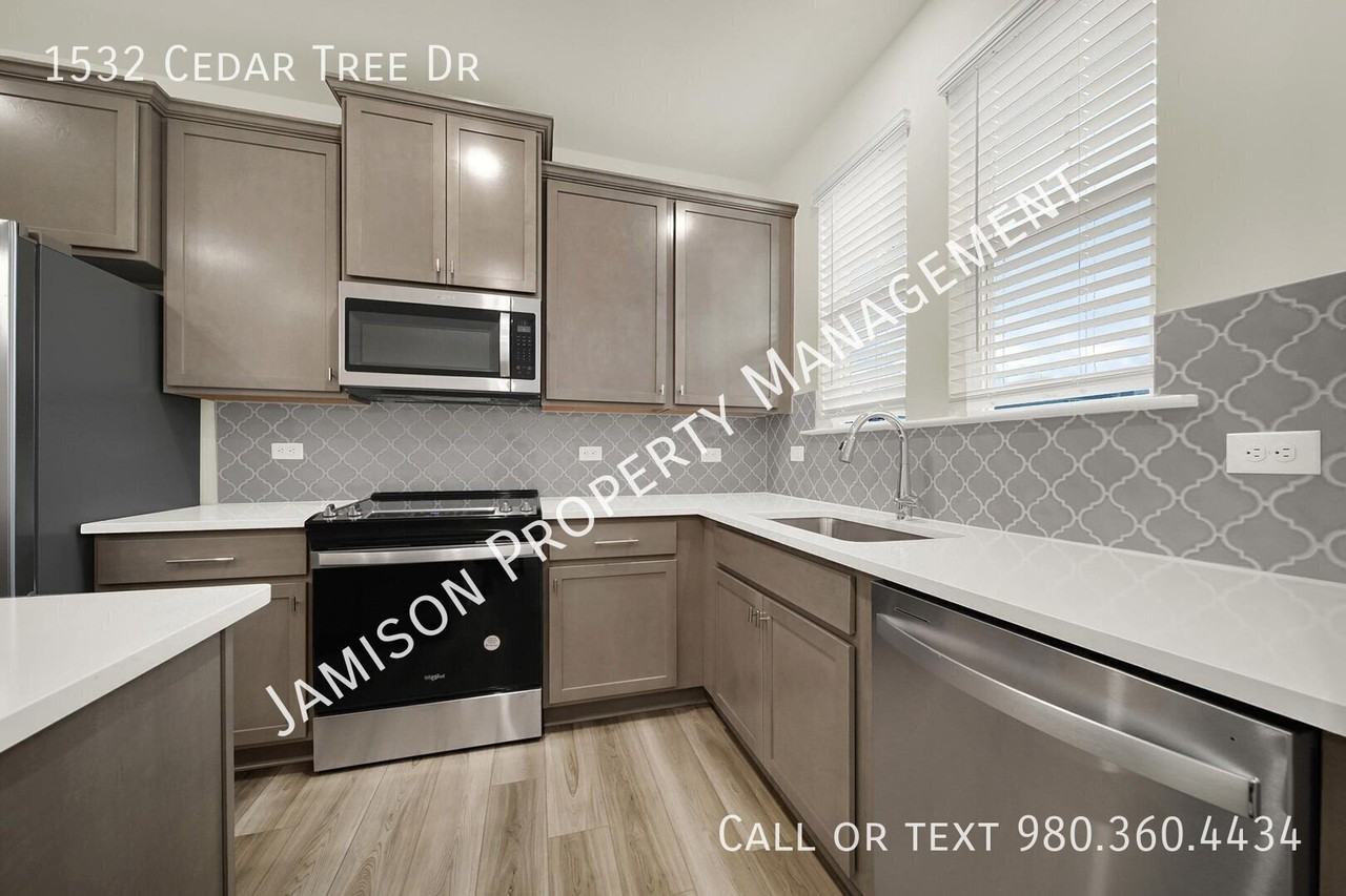 1532 Cedar Tree Dr - Photo 7 of 25