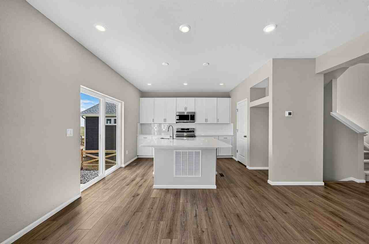 5755 Bowerman Ln - Photo 6 of 50