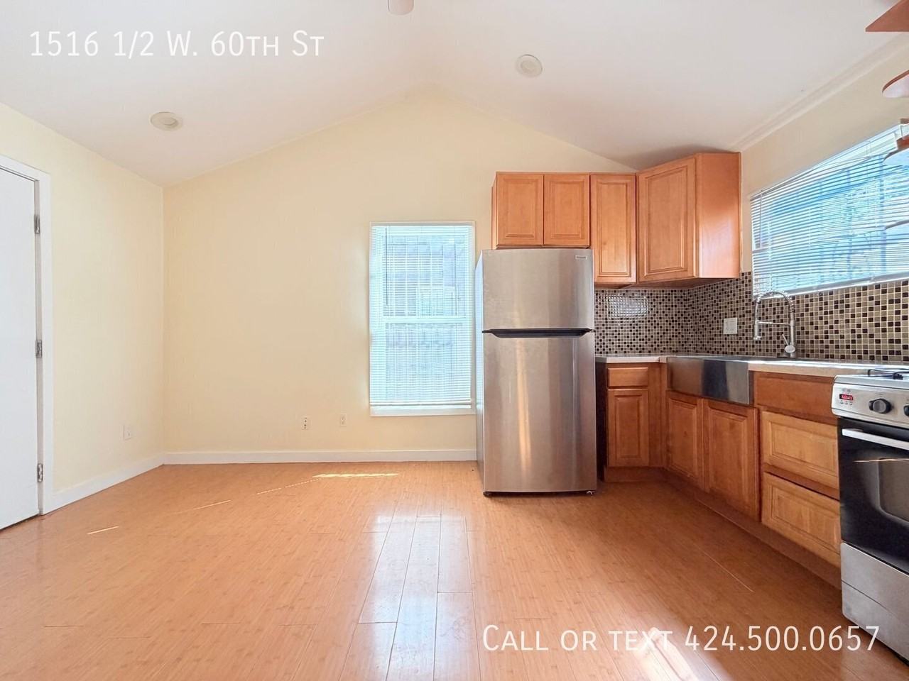 1516 1/2 W 60th St - Photo 7 of 10