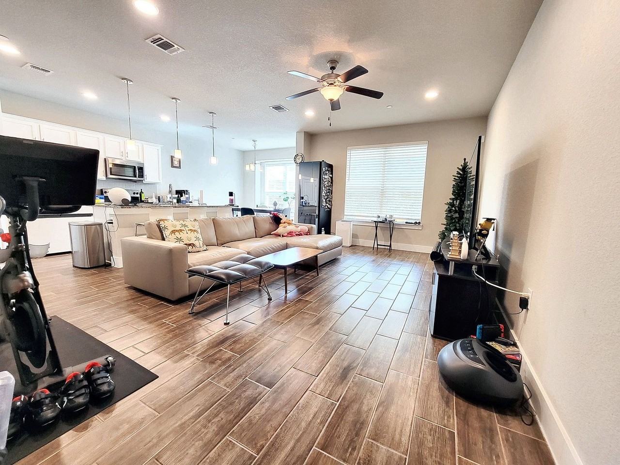 11321 Gadsen Ln #93 - Photo 2 of 26
