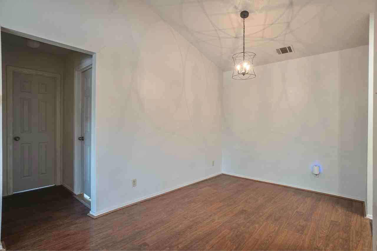305 Regatta Ct #A - Photo 6 of 28