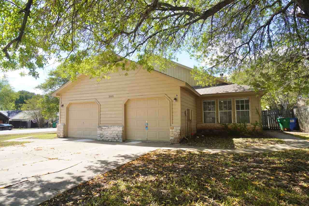 305 Regatta Ct #B - Photo 2 of 28