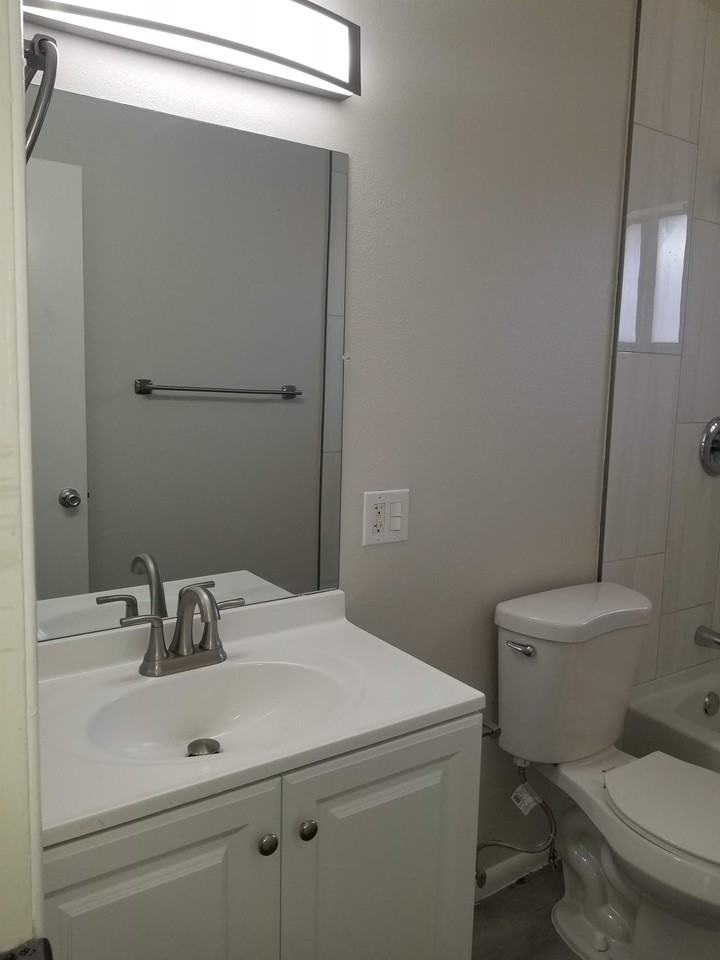 Casa D Apartments - Photo 7 of 26