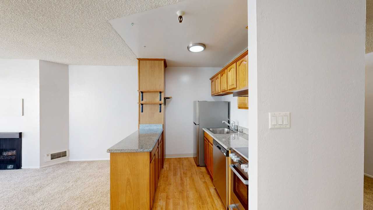 1690 Broadway Street - Photo 7 of 35