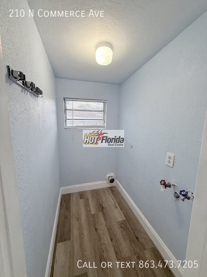 210 N Commerce Ave - Photo 6 of 16