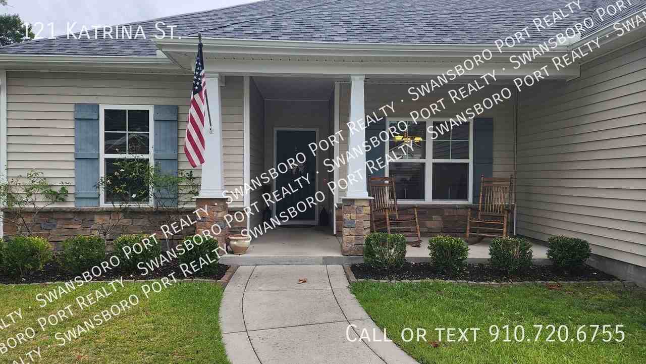 121 Katrina St - Photo 3 of 44