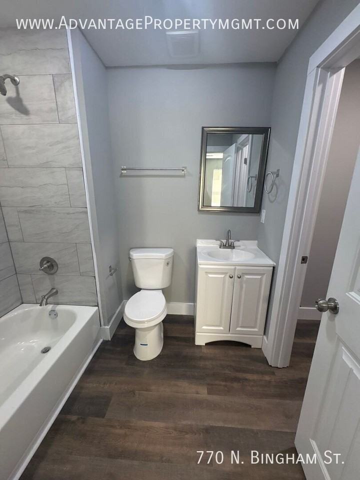 770 N Bingham St - Photo 5 of 16