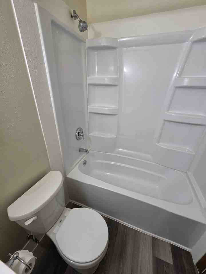 100 W Grove Street - Photo 6 of 25
