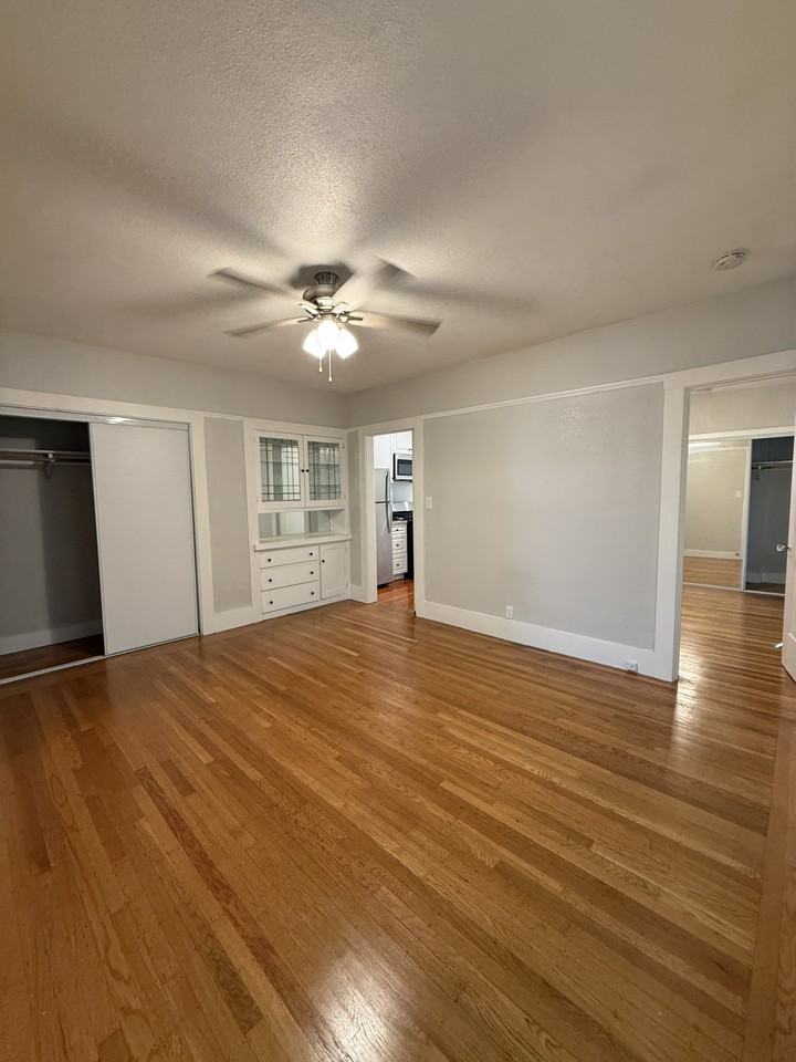 2800 H Street - Photo 5 of 9
