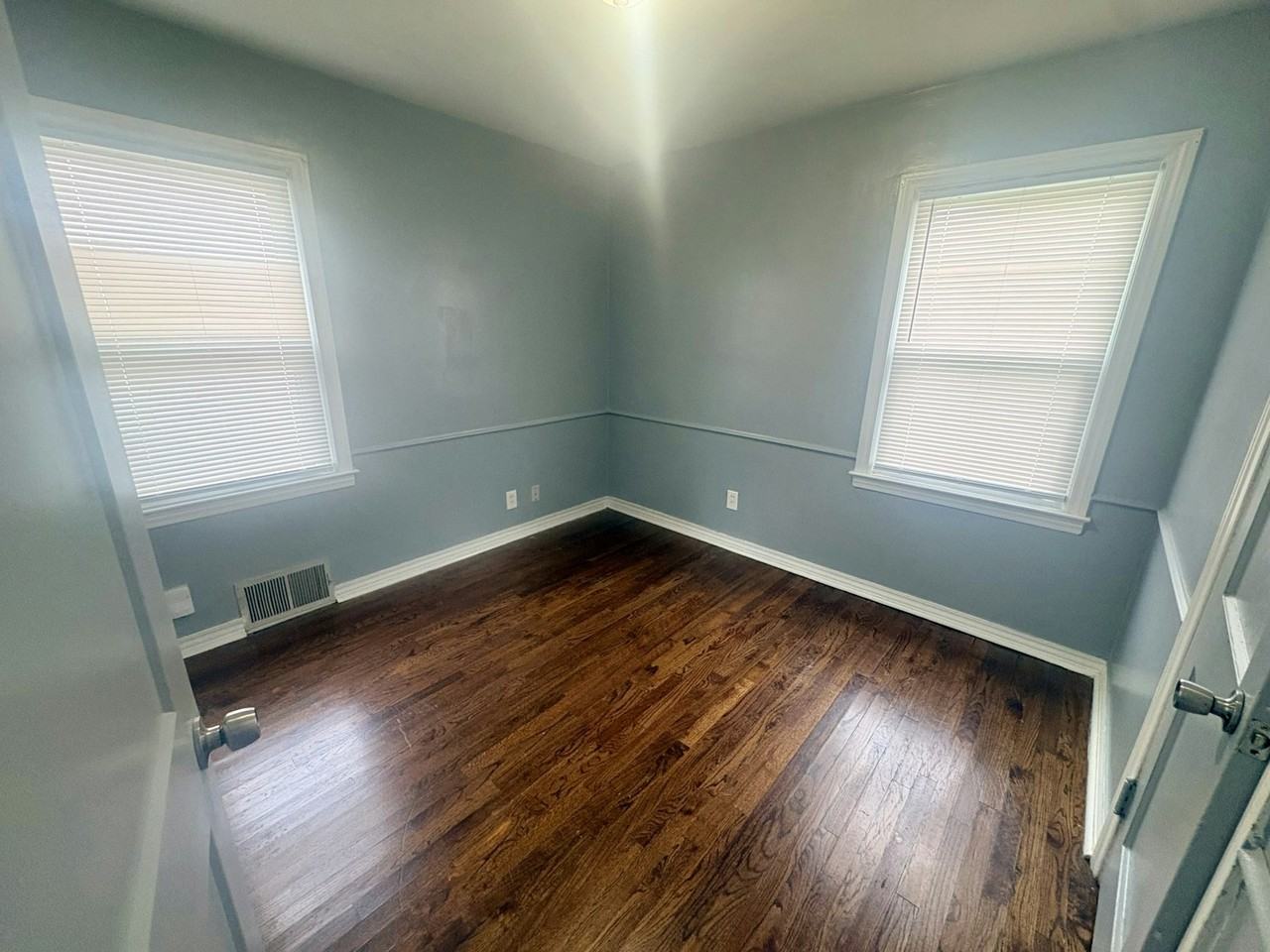 23090 Normandy Avenue - Photo 5 of 15