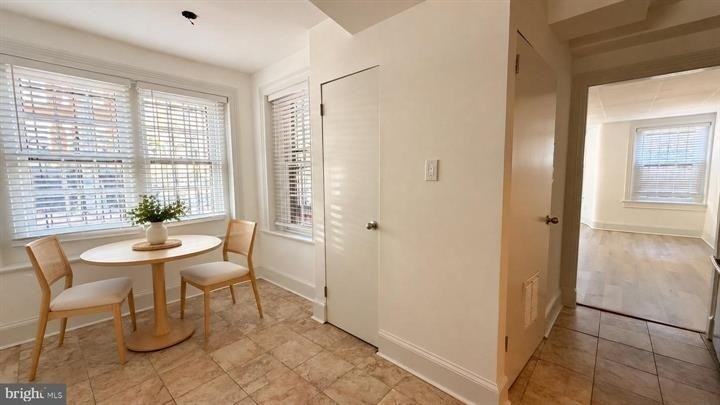 320 6th Street Northeast - Photo 7 of 9