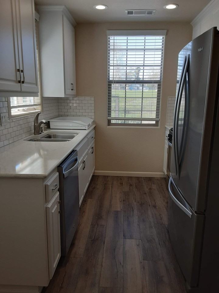 Jefferson Court 116B - Photo 3 of 3
