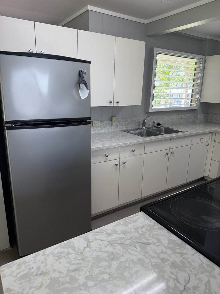 612 Ulumalu St #1 - Photo 3 of 33