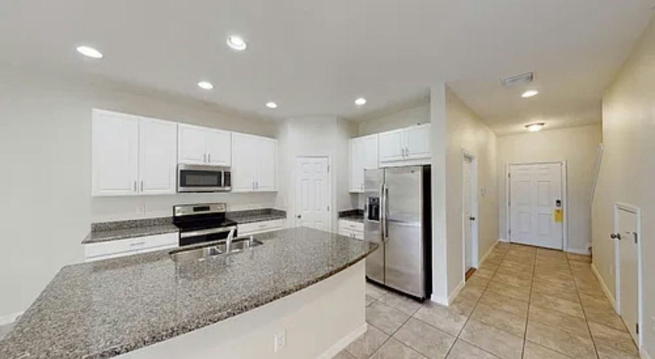7048 Grand Elm Drive - Photo 4 of 28