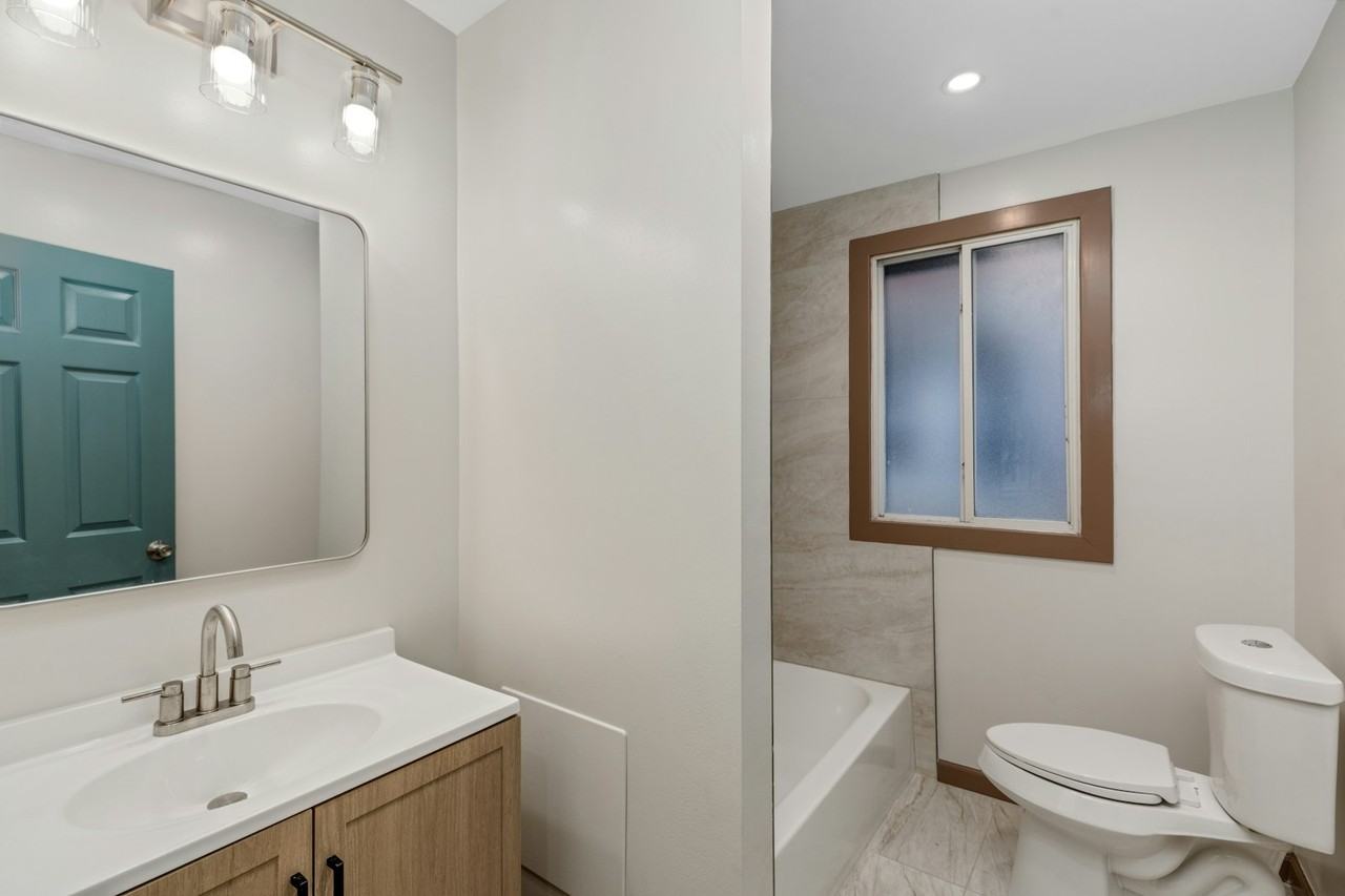 8776 Dexter Avenue, Unit A - Photo 5 of 16