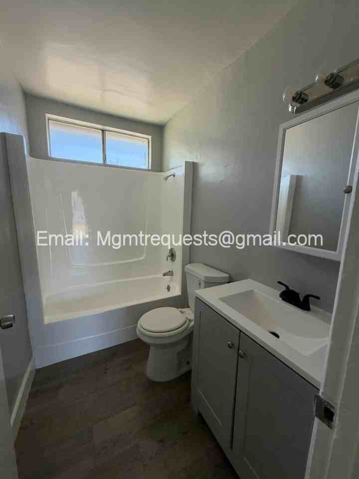 427 West 3rd Street, Unit 429 B - Photo 6 of 9
