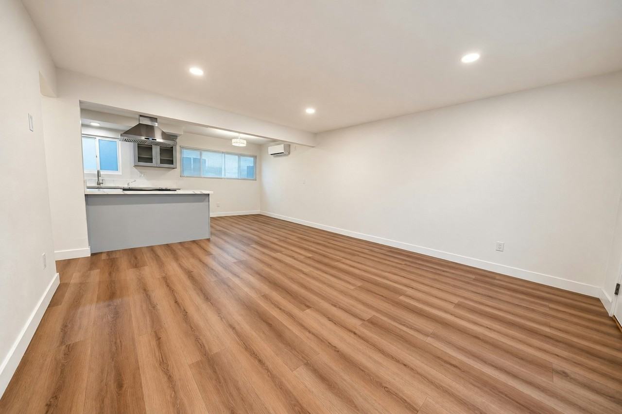 1206 Amethyst Street, Unit B - Photo 3 of 13