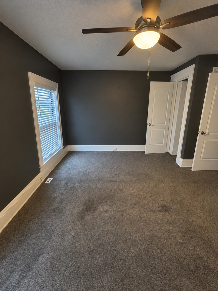 1412 Winchester Avenue - Photo 6 of 12