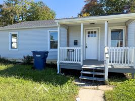 featured image of 1013 School Ln #1