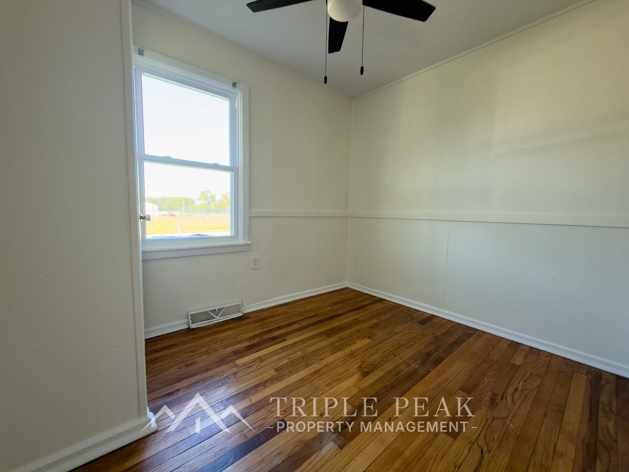 1013 School Ln #1 - Photo 7 of 13