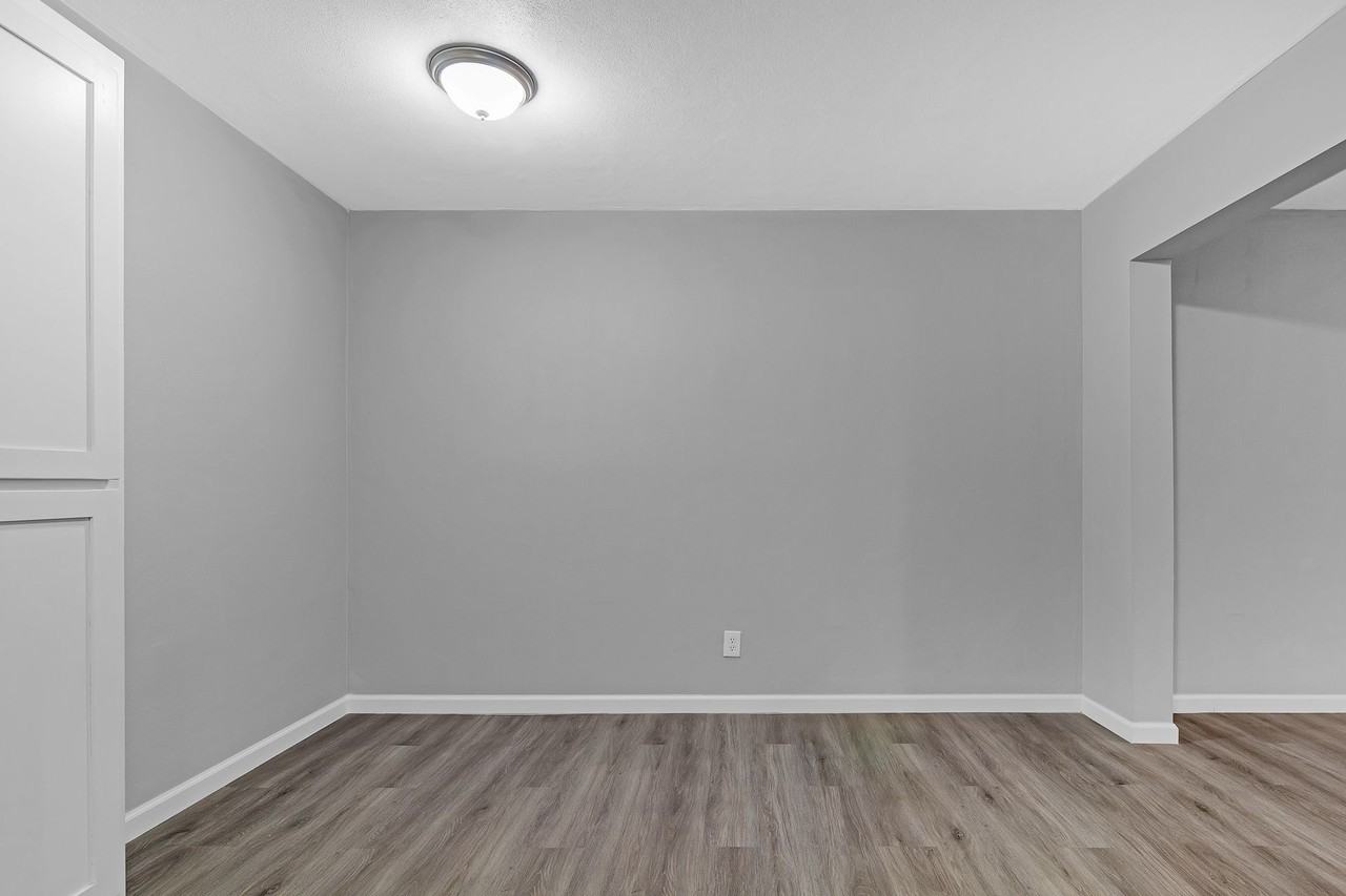 Midtown Reserve Apartments - Photo 5 of 47