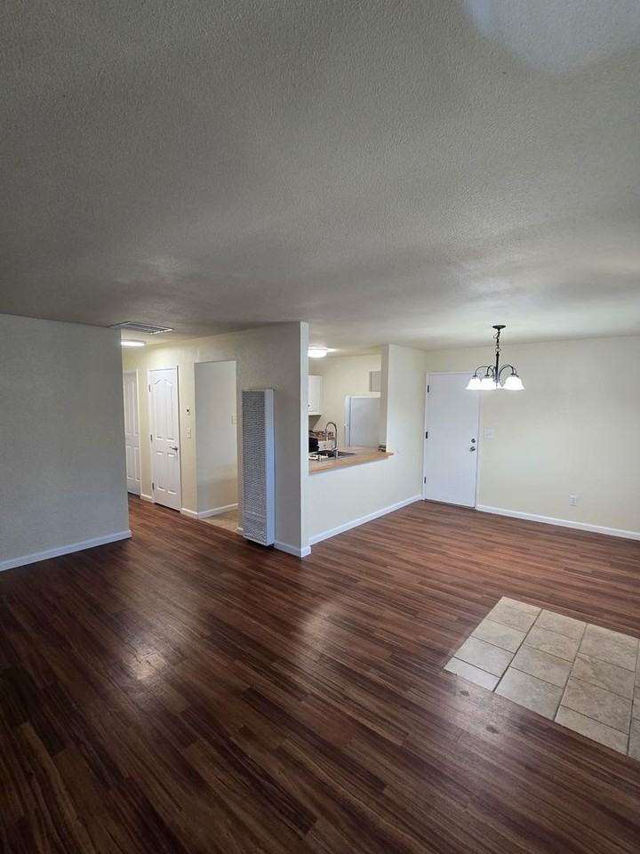 1977 Spruce Cir - Photo 2 of 11