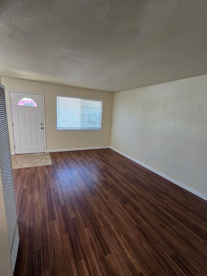 1977 Spruce Cir - Photo 3 of 11