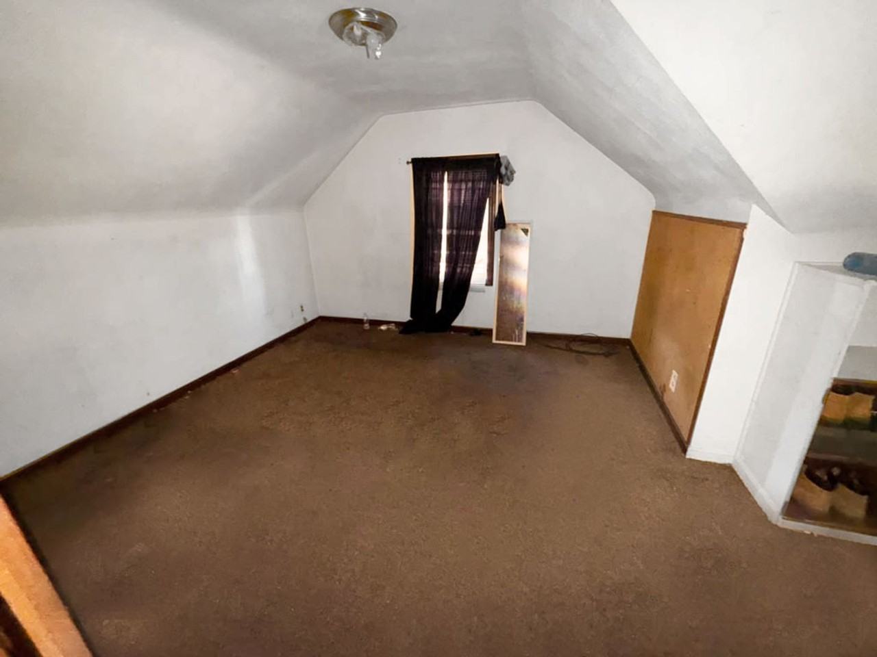 10900 Elmwood Ave - Photo 5 of 6