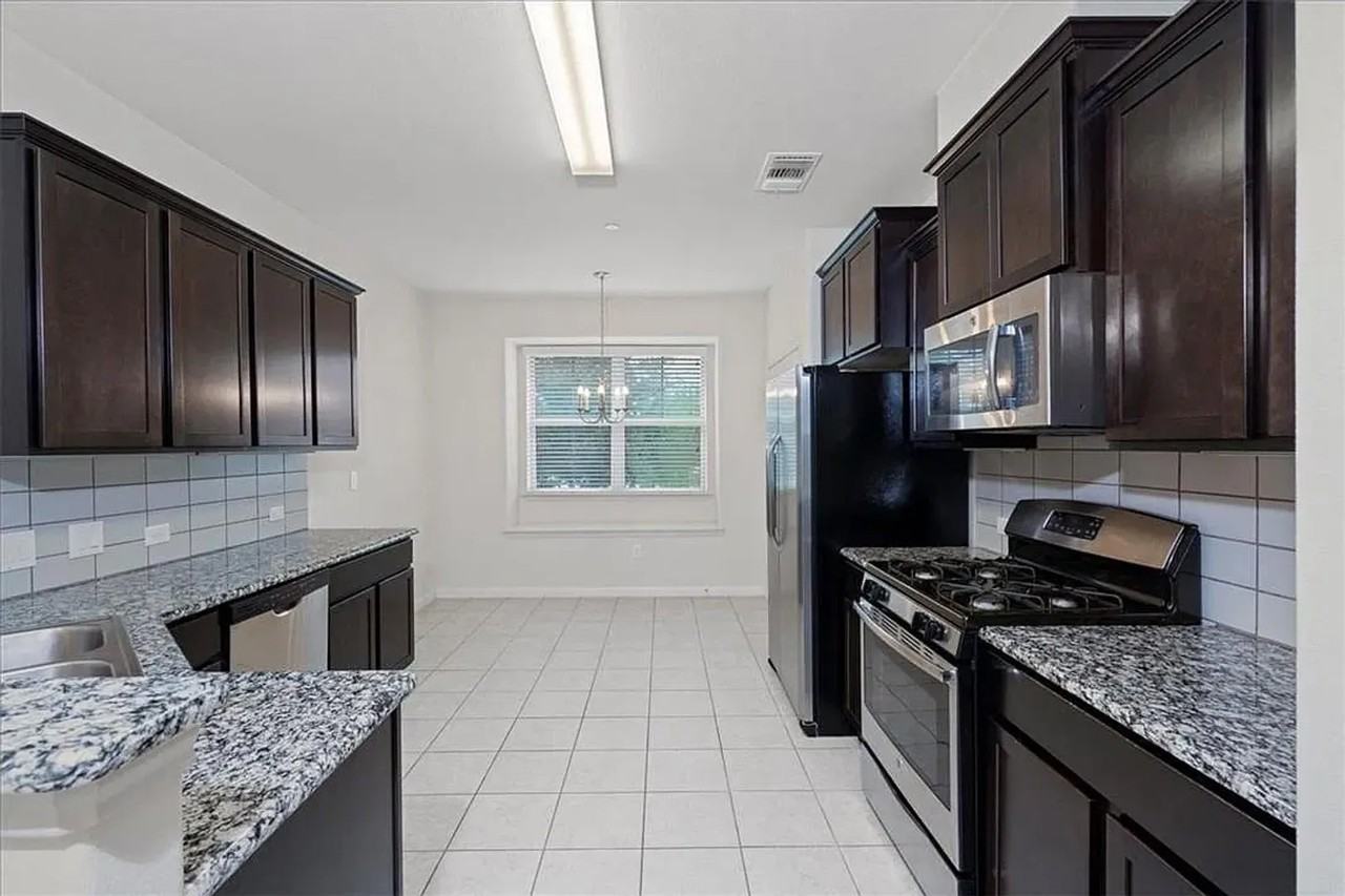 1620 Bryant Dr #3206 - Photo 6 of 21