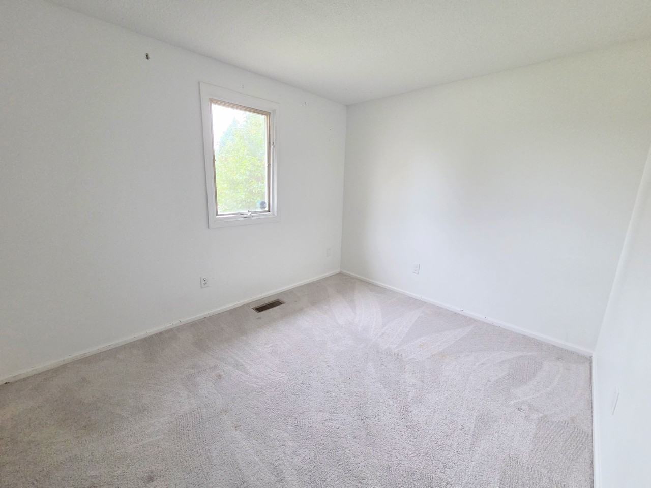 6015 Hinsdale Ln #1 - Photo 6 of 7