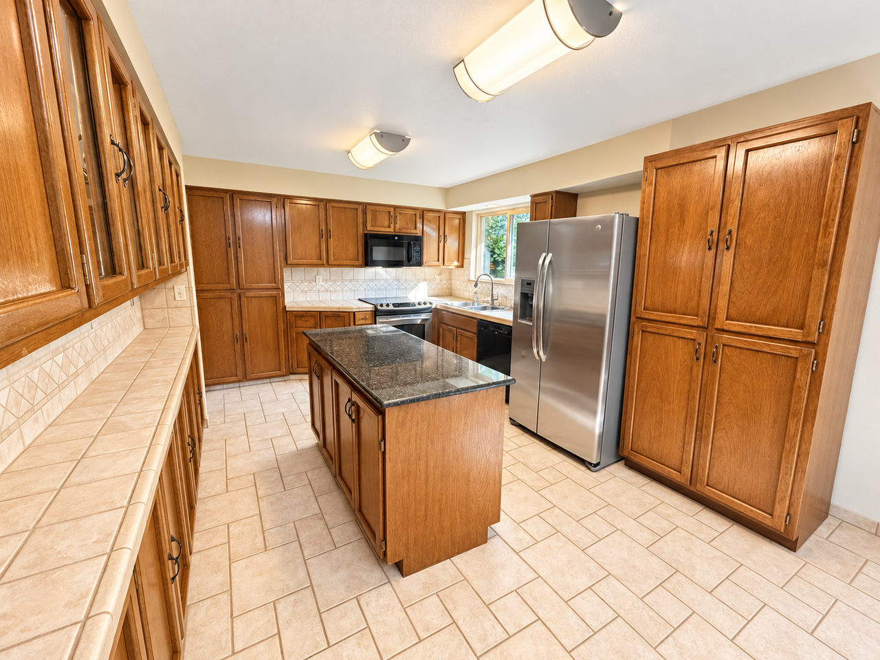 10906 E 27th Ave - Photo 4 of 21