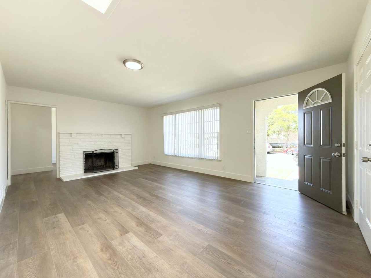 127 E Connecticut Ave - Photo 5 of 21