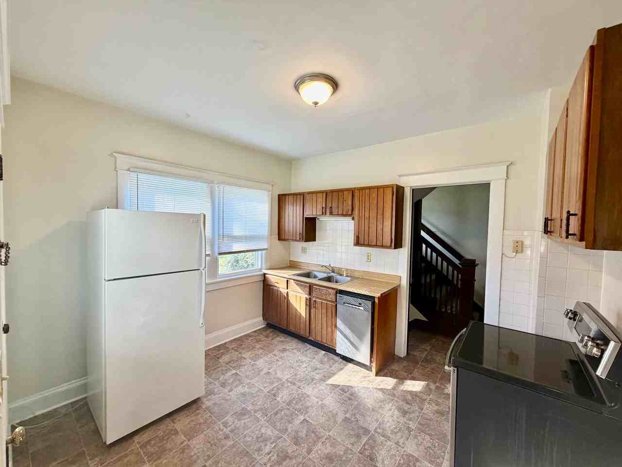 309 Beecher St - Photo 4 of 10