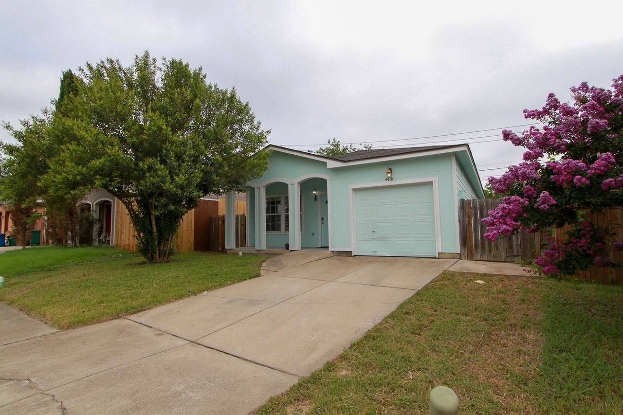 4410 Magin Meadow Dr - Photo 2 of 24