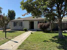 featured image of 517 El Cajon Ave