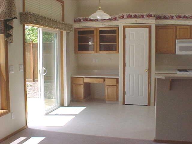 17958 Sw Farwest Ln - Photo 6 of 14