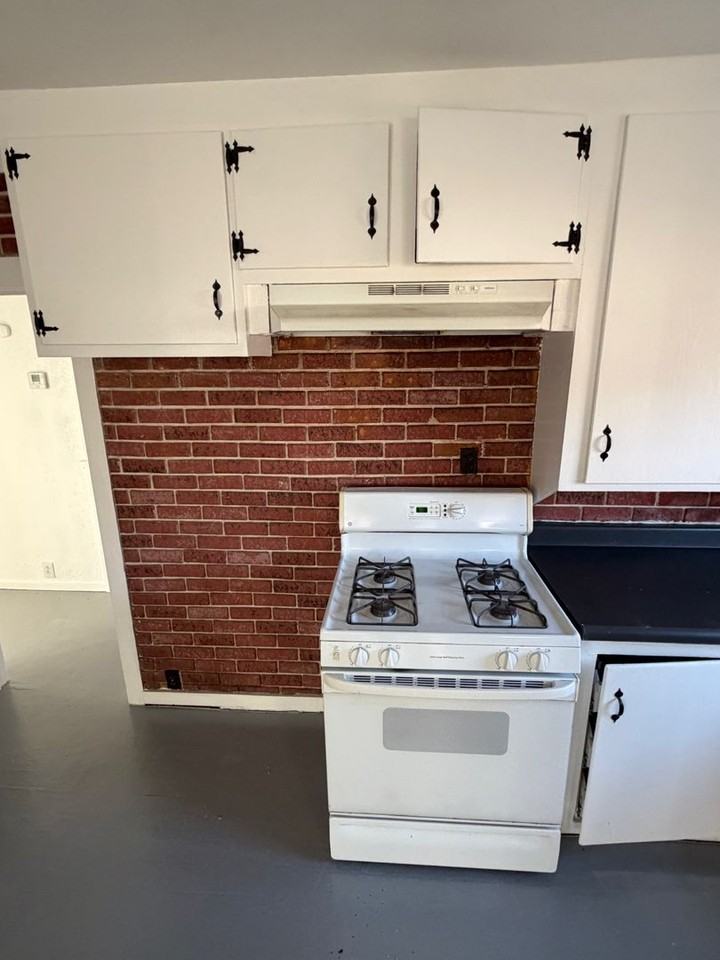 30818 Dollarhide Rd - Photo 6 of 14