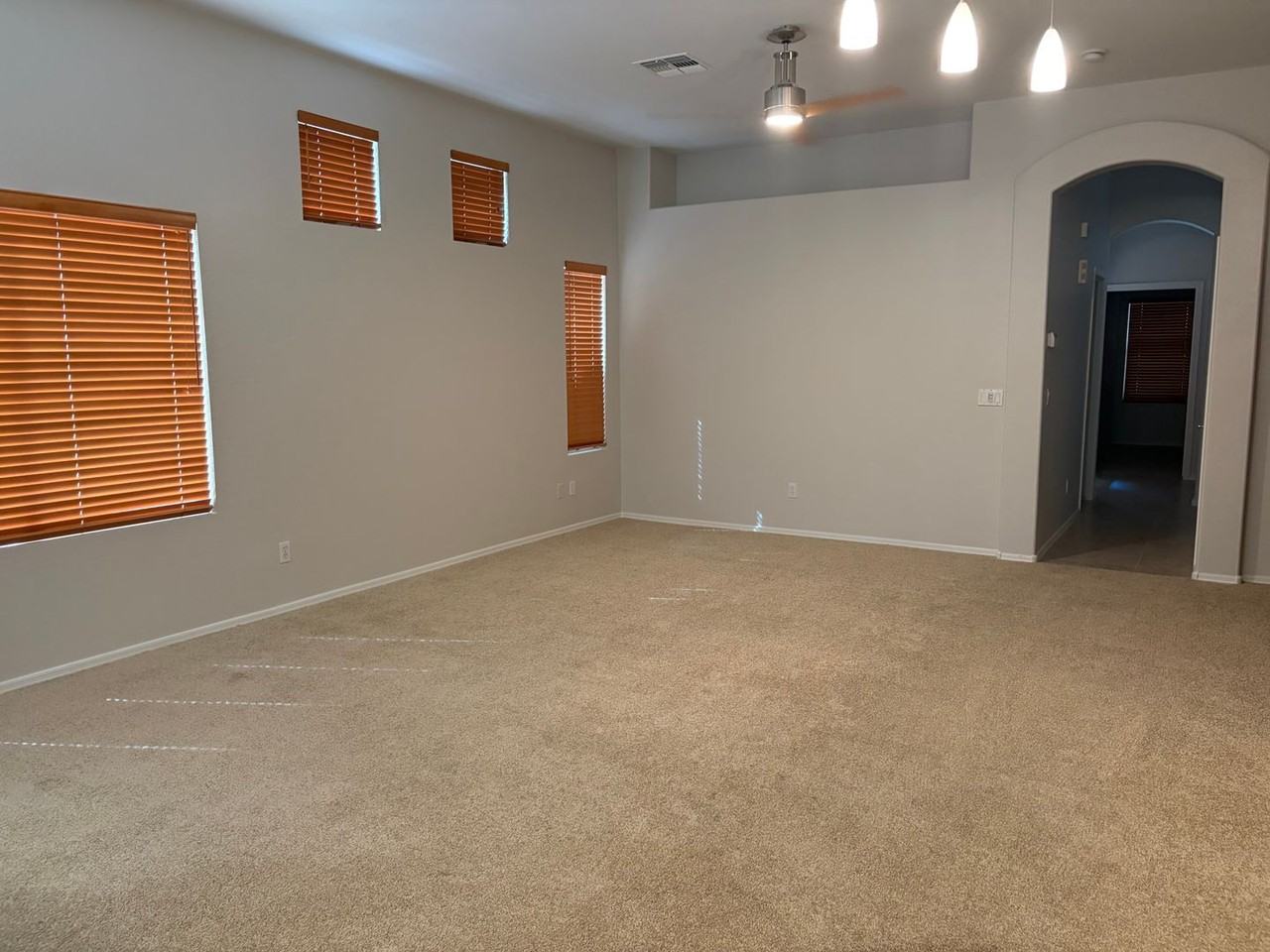 16924 S 22nd St - Photo 5 of 12