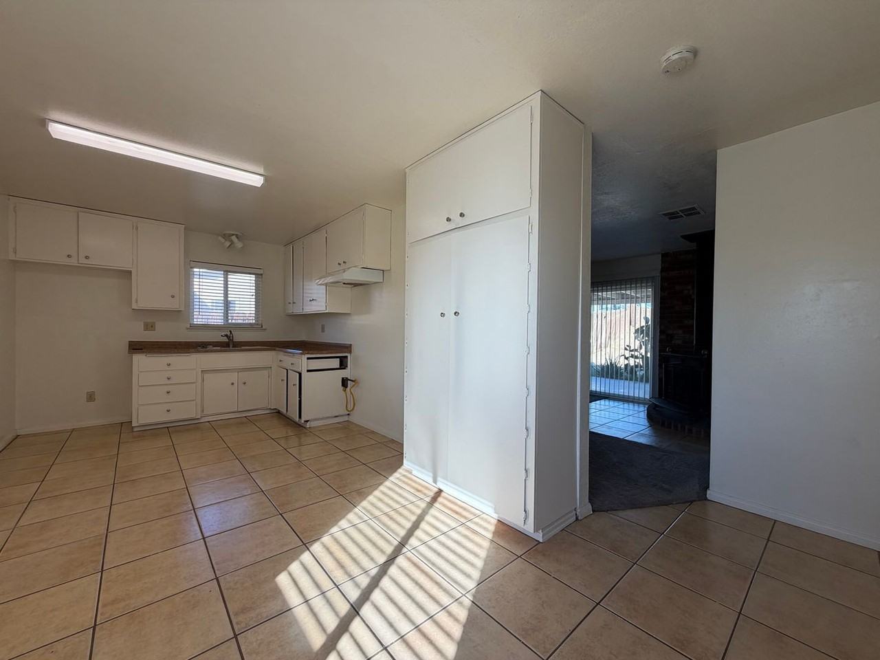 36361 Oleander Pl - Photo 5 of 25