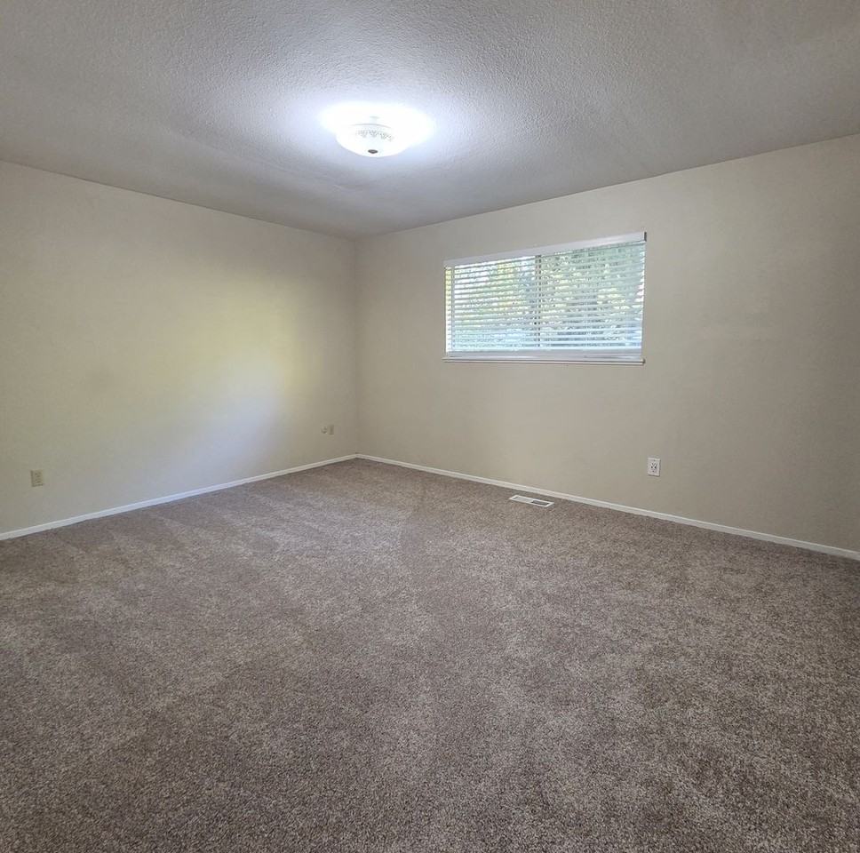 932 San Francisco Way - Photo 7 of 7