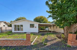 1305 S 10th Ave - Photo 1 of 1