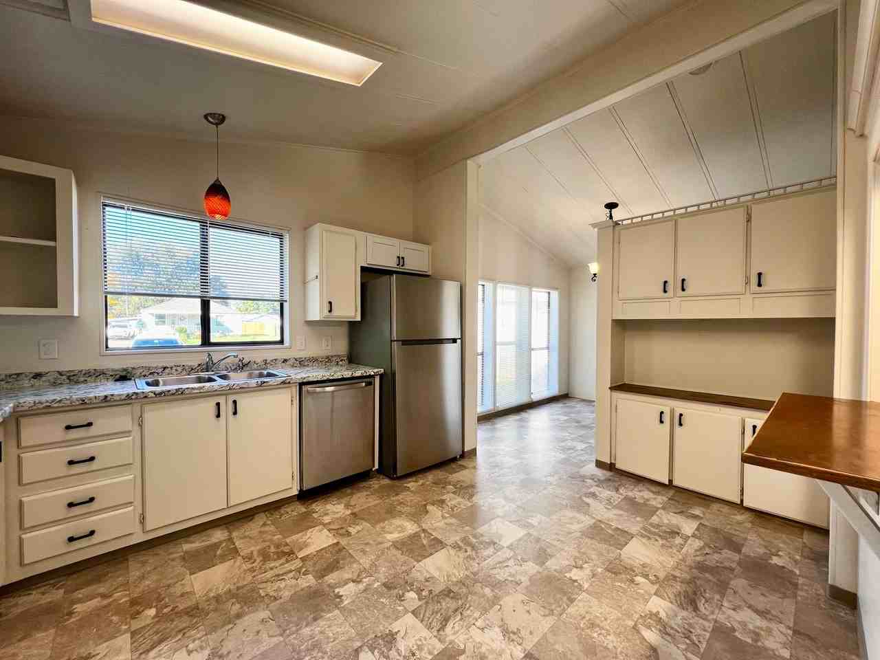1305 S 10th Ave - Photo 5 of 18